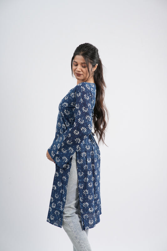 Women's Indigo Blue Floral Buti Handblock Long Kurti