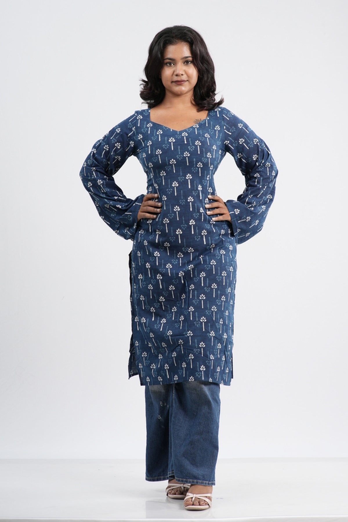 Women's Indigo Blue Floral Clover Handlock Cotton Long Kurti