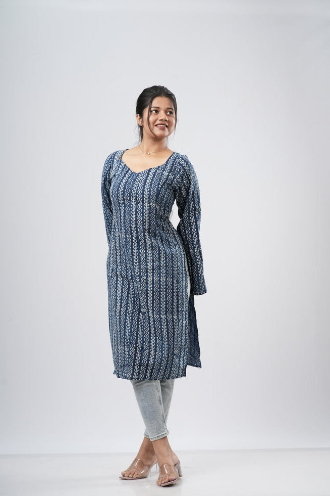 Women's Indigo Blue Vertical Geometric Cotton Long Kurti