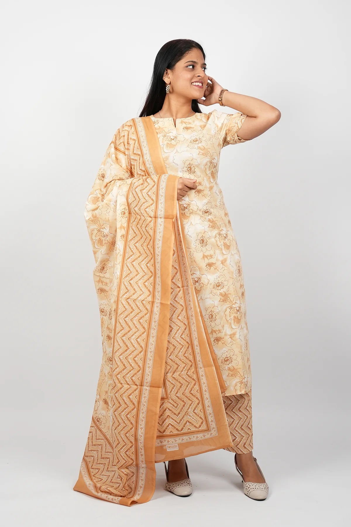 Sandal Straight Cut Kurti Suit Set