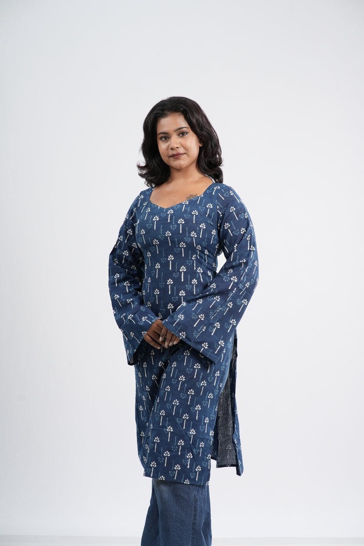 Women's Indigo Blue Floral Clover Handlock Cotton Long Kurti