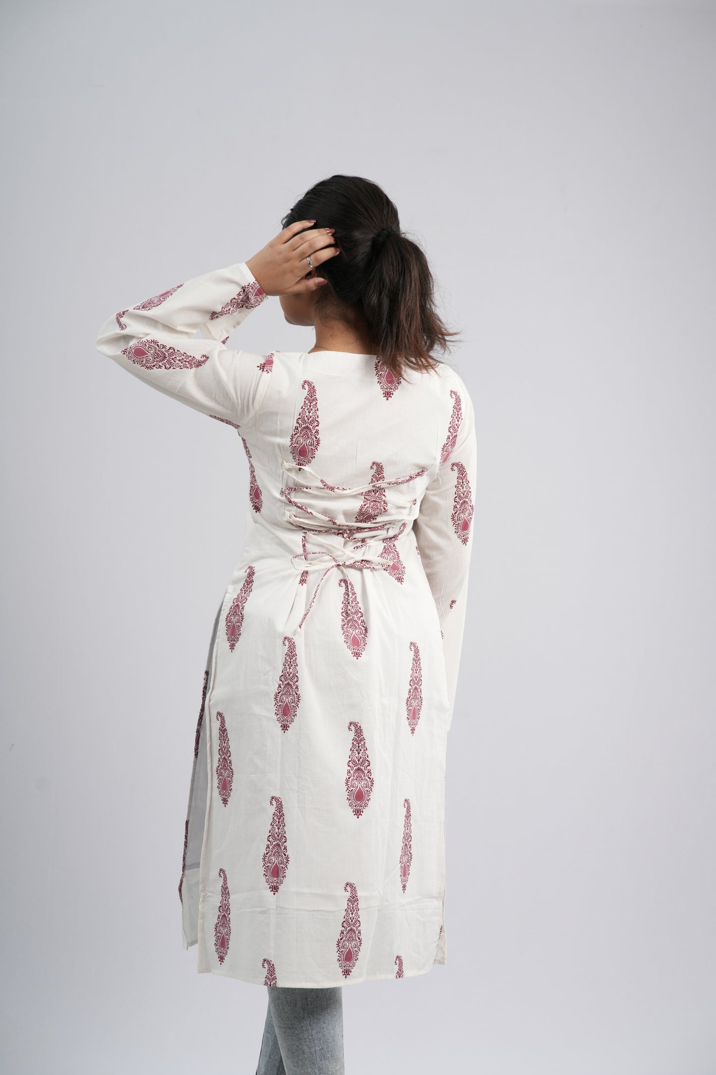 Women's Off-White & Red Floral Cotton Long Kurti