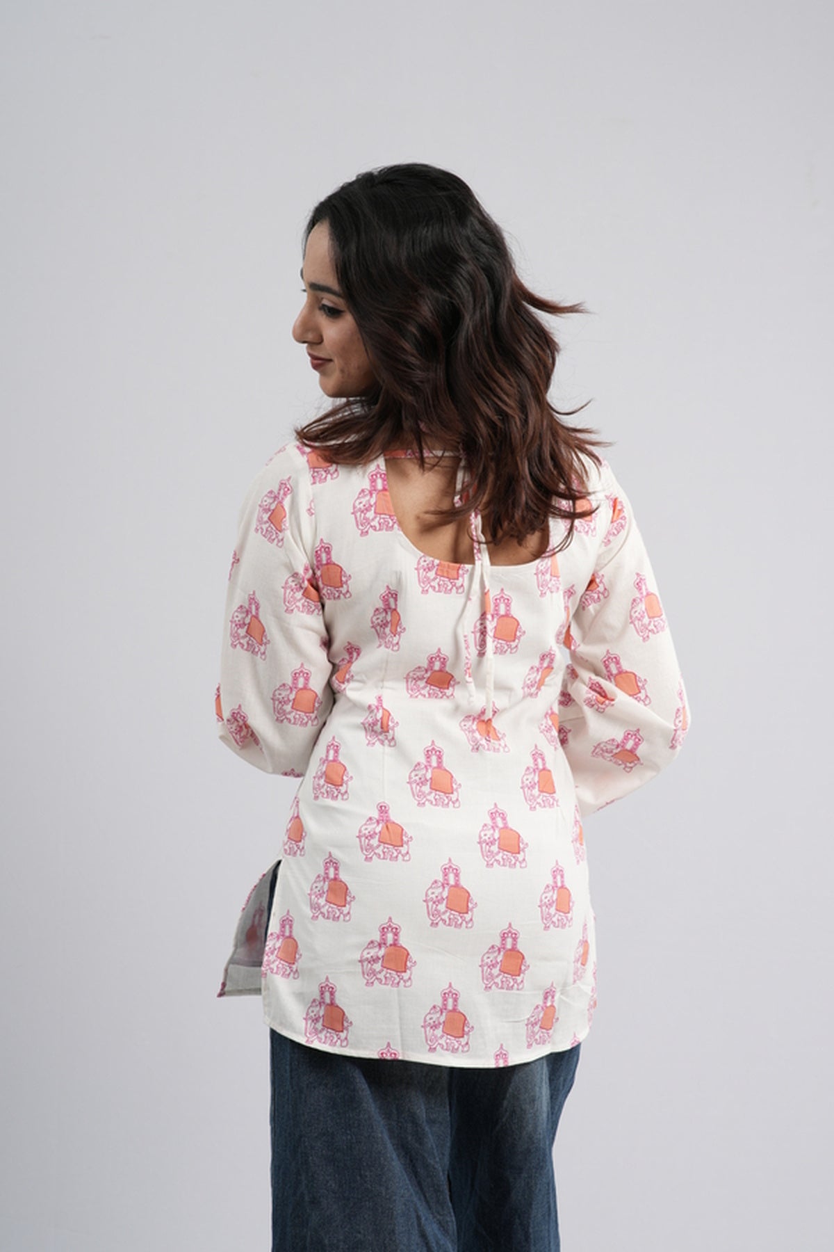 Women's Off-White & Orange Floral Cotton Short Kurti