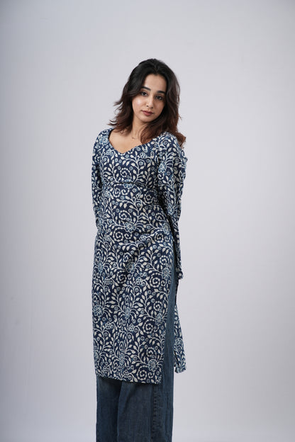 Women's Indigo Blue Floral Jaal Handblock Cotton Long Kurti
