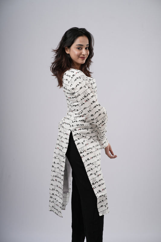 Women's Off-White & Black Geometric Cotton Long Kurti