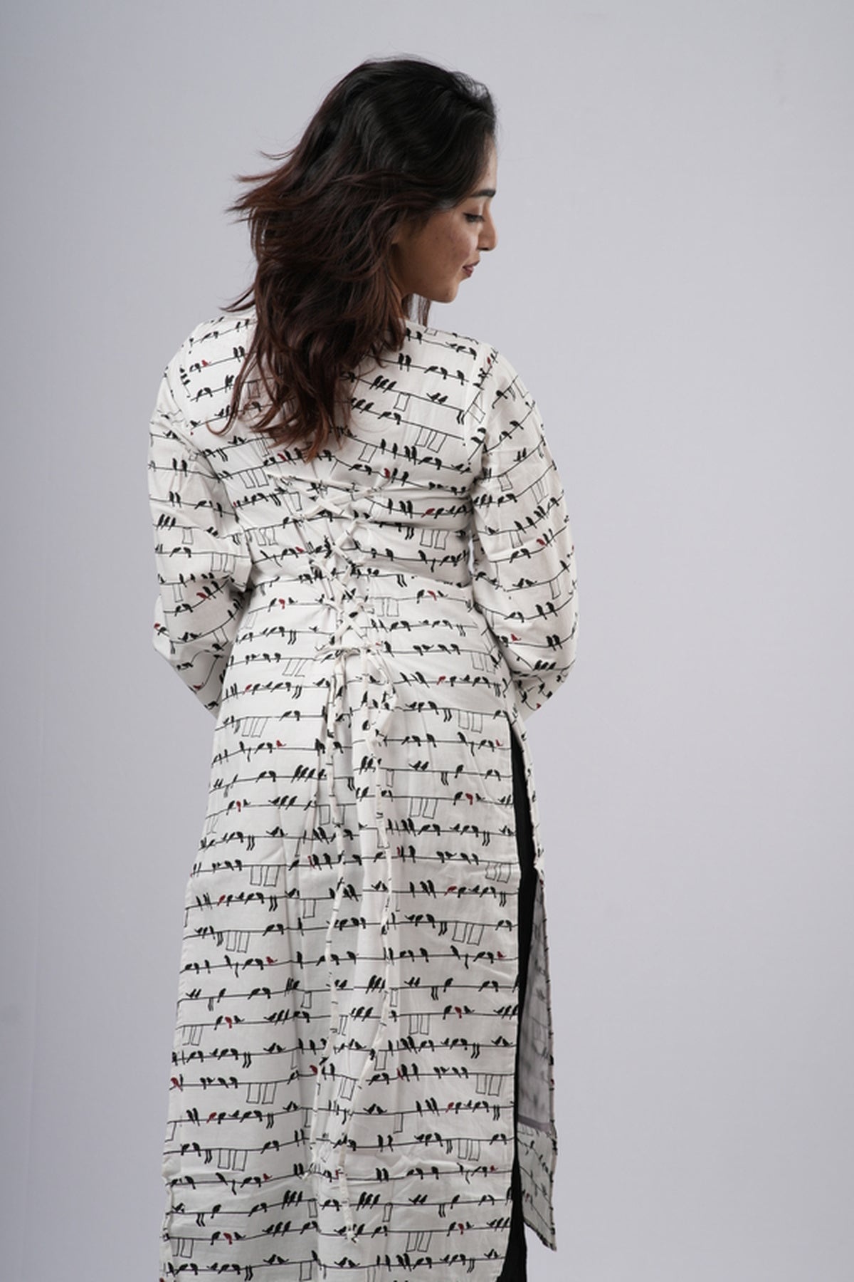 Women's Off-White & Black Geometric Cotton Long Kurti