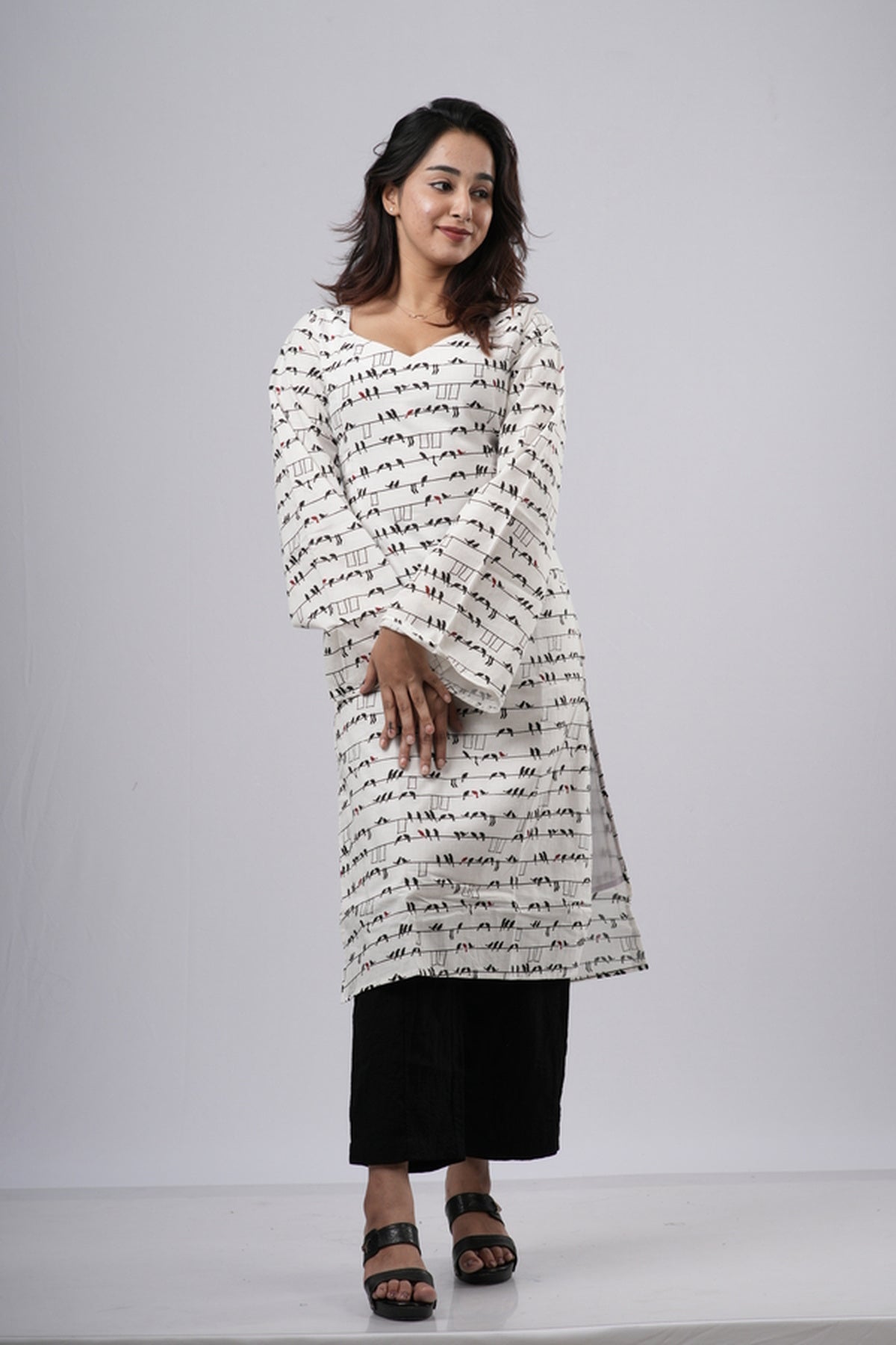 Women's Off-White & Black Geometric Cotton Long Kurti