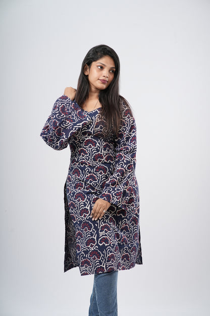 Women's Indigo Blue Floral Vine Print Cotton Long Kurti
