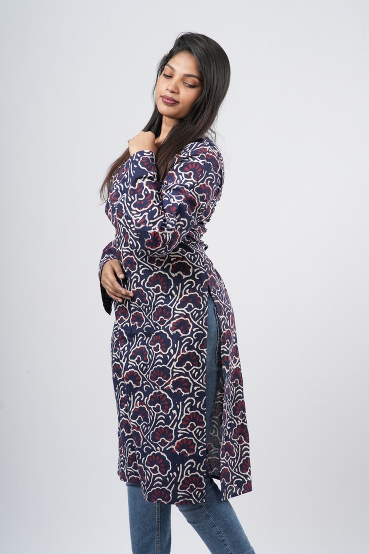 Women's Indigo Blue Floral Vine Print Cotton Long Kurti