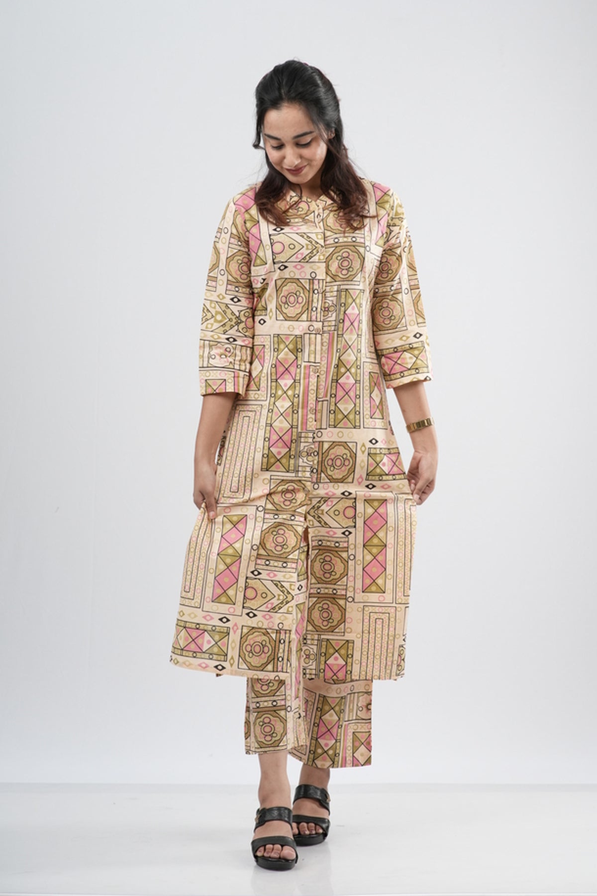 Beige & Multi-Color Geometric Tile Print Cotton Co-ord Set