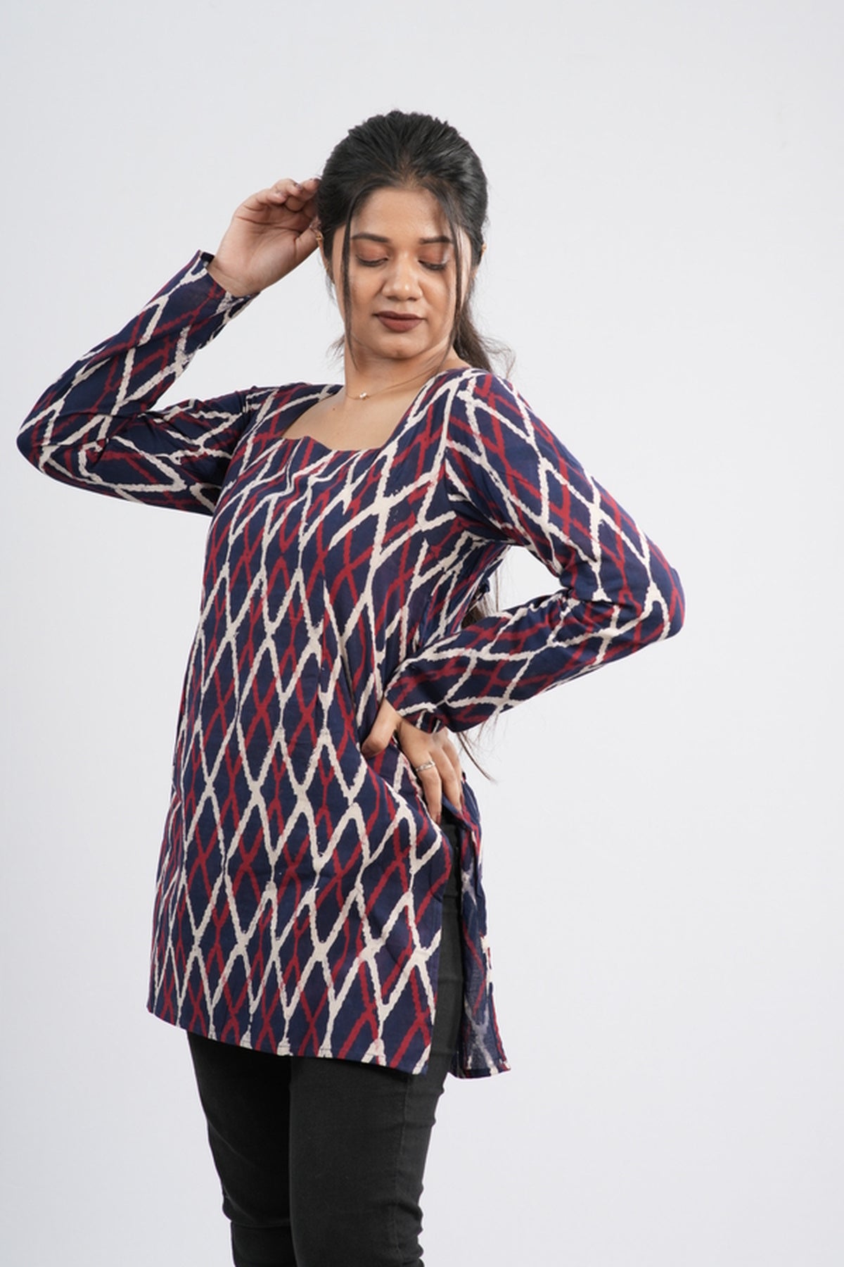 Women's Indigo Blue Zig-Zag Handblock Cotton Short Kurti