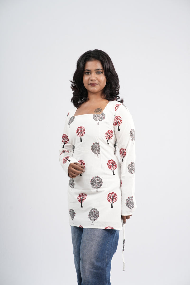 Women's Off-White & Pink Floral Cotton Short top
