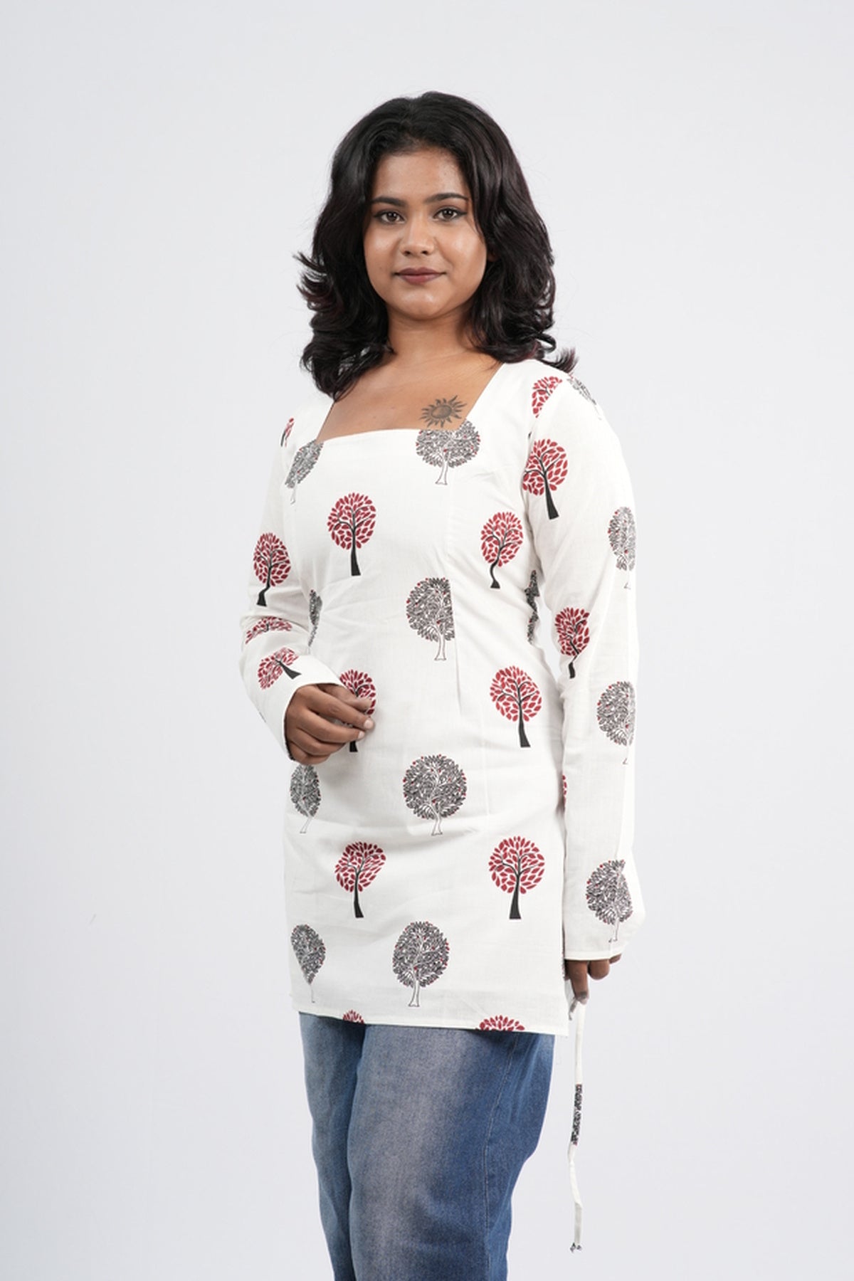 Women's Off-White & Pink Floral Cotton Short top