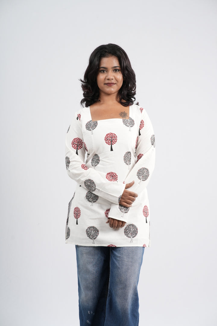 Women's Off-White & Pink Floral Cotton Short top