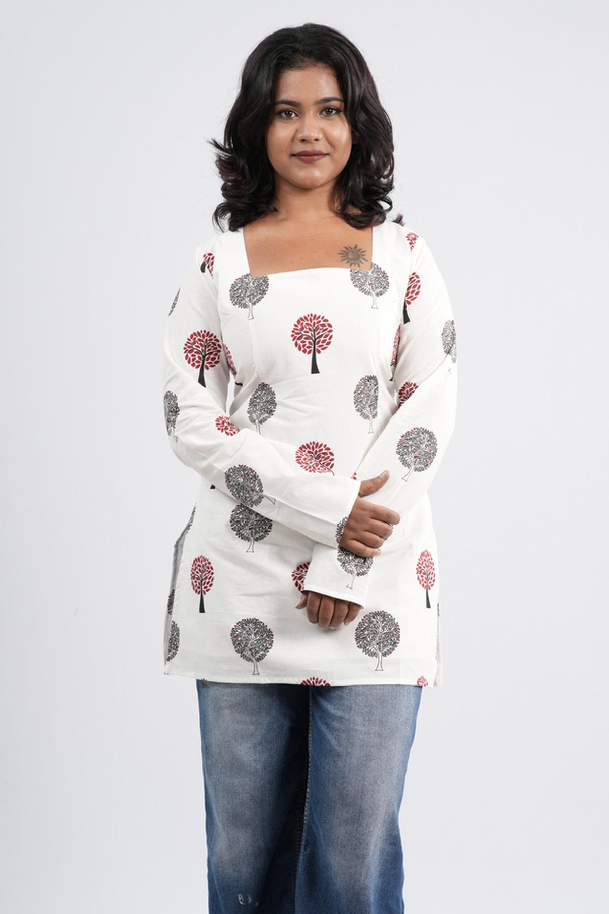 Women's Off-White & Pink Floral Cotton Short top