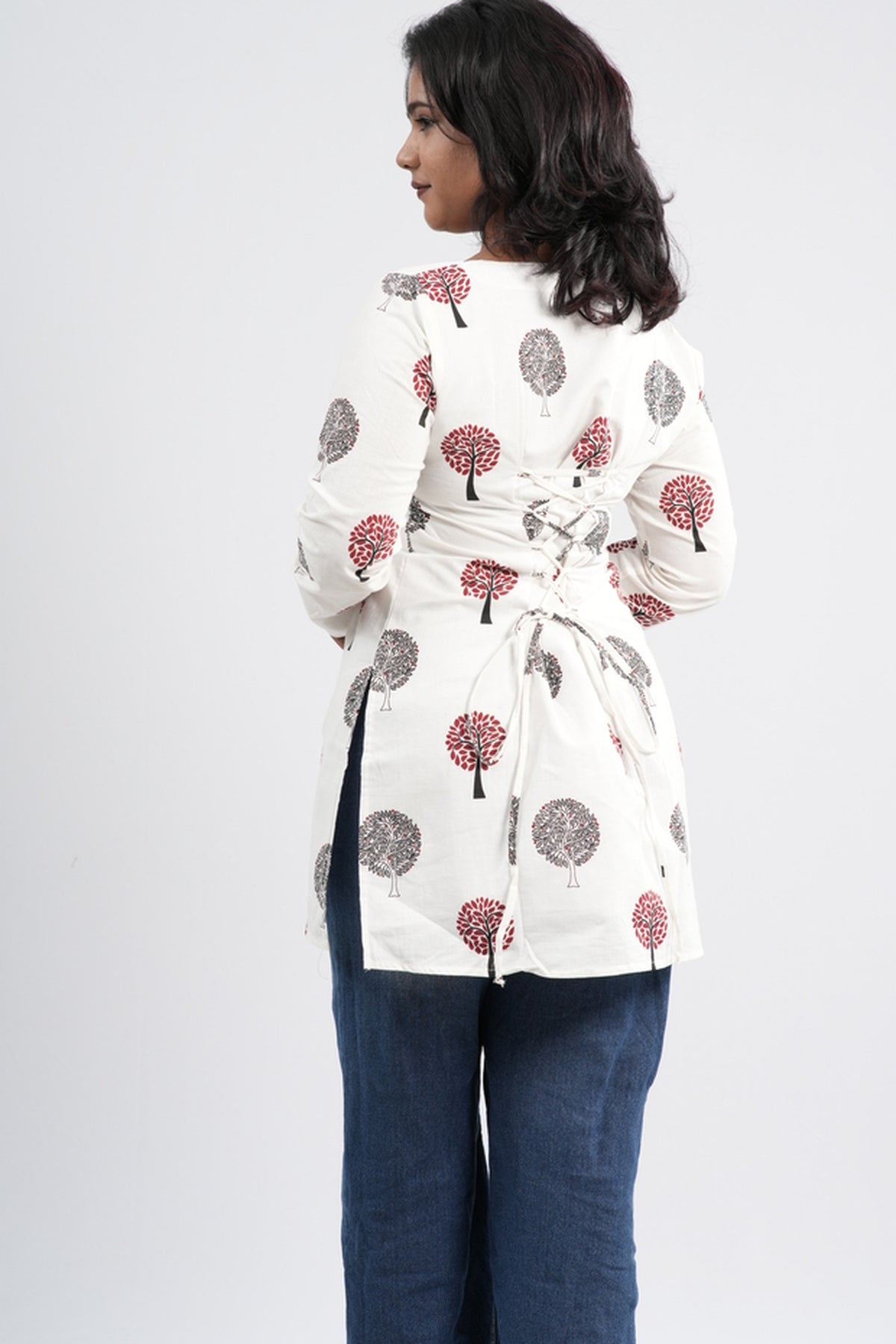 Women's Off-White & Pink Floral Cotton Short top